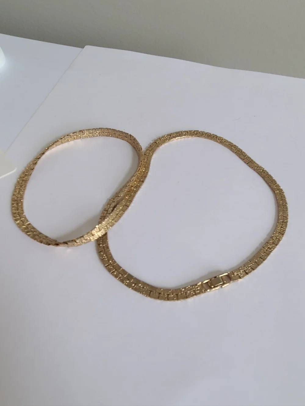 Vintage Retro Luxury Gold Plated Textured Flat 24 Inch Chain Necklace - Picture 12 of 14